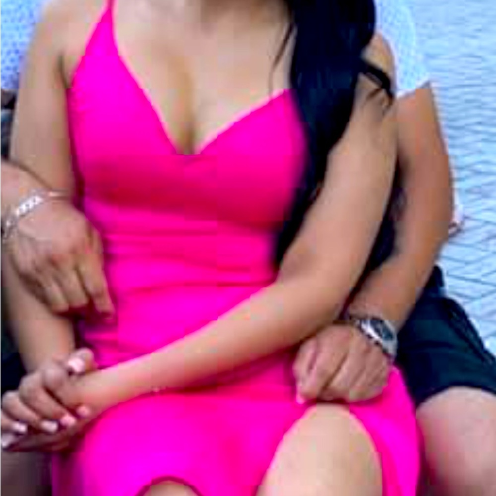 This is a beautiful dress hot pink perfect for the summer..